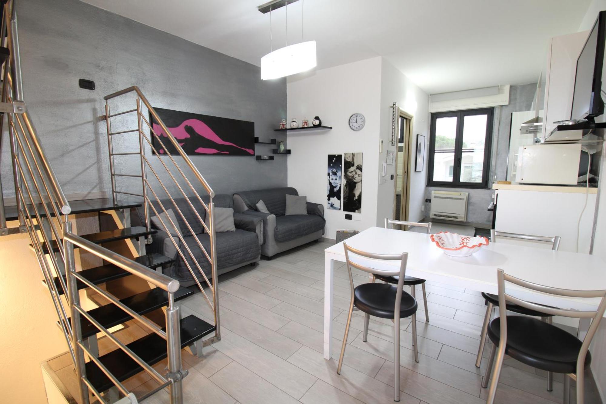 Corona'S Apartment- Fronte Spiaggia La Caletta Exterior photo